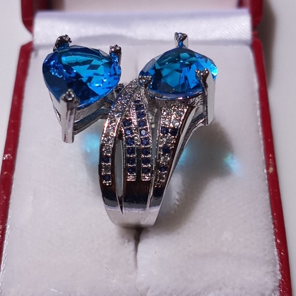 Aquamarine and White Topaz Bypass Ring - Picture 4 of 10